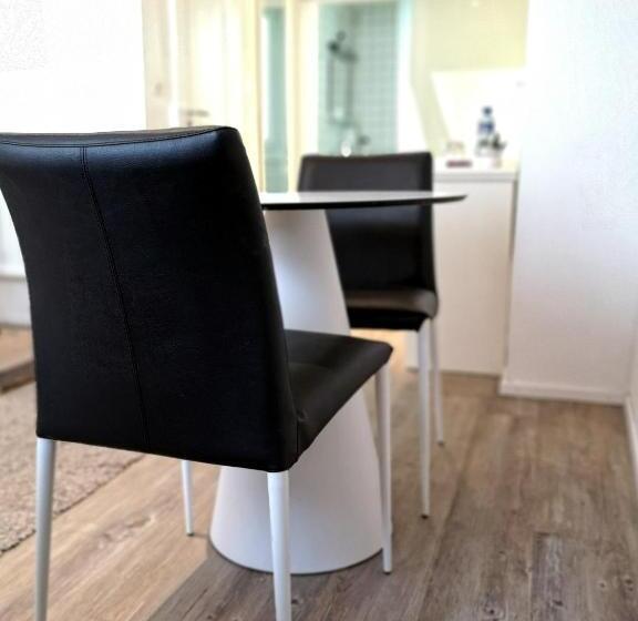 هتل Hôtel Du Raisin