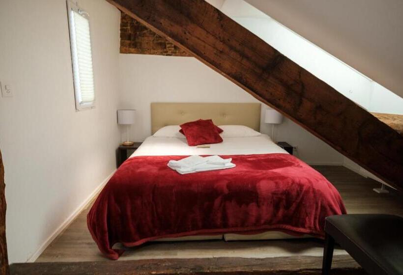 هتل Hôtel Du Raisin