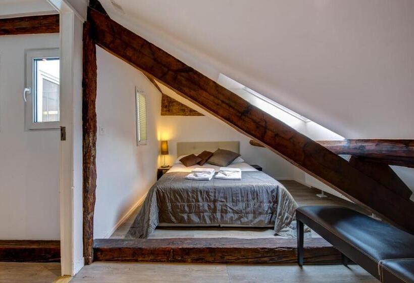 هتل Hôtel Du Raisin