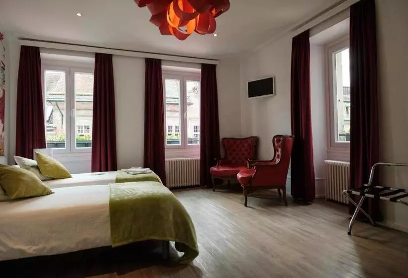 هتل Hôtel Du Raisin