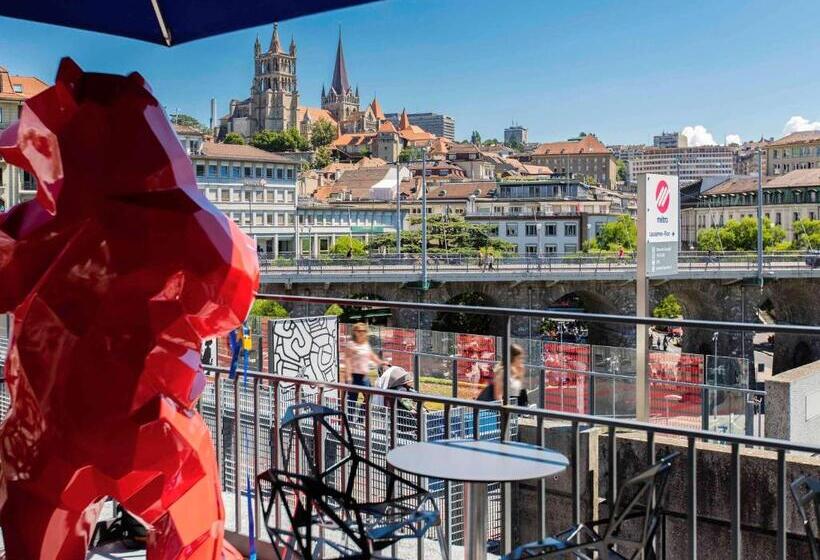 هتل Ibis Styles Lausanne Center Mad House