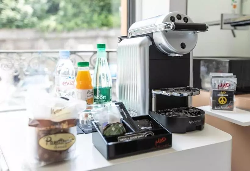 هتل Ibis Styles Lausanne Center Mad House