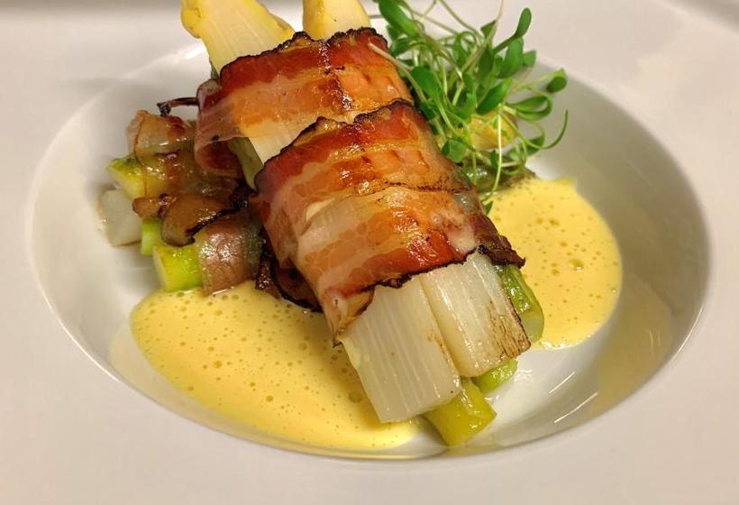 호텔 Jean Jacques Rousseau