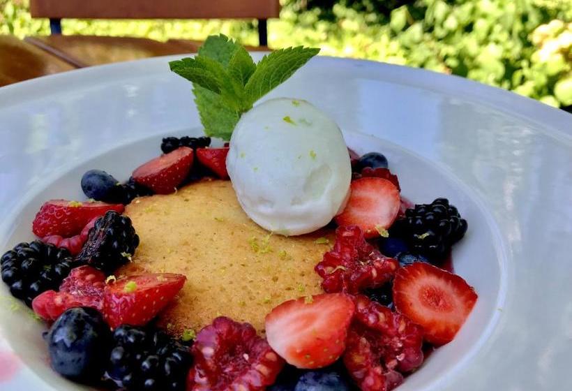 호텔 Jean Jacques Rousseau