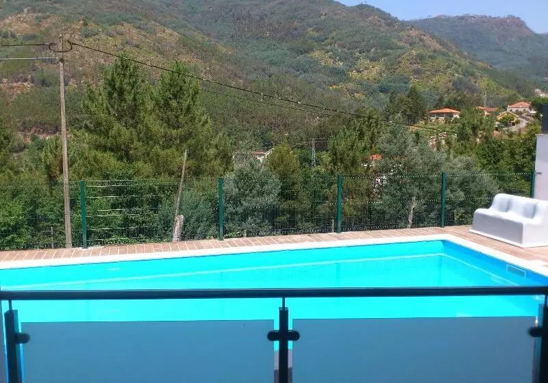 ホテル Lagoa Azul Do Geres