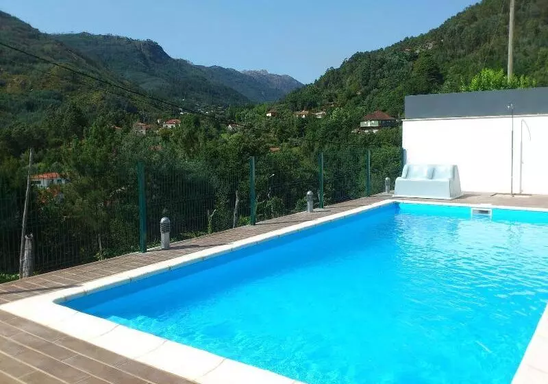 ホテル Lagoa Azul Do Geres