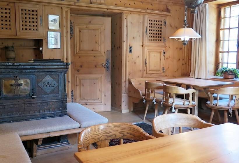 בית מלון כפרי Post