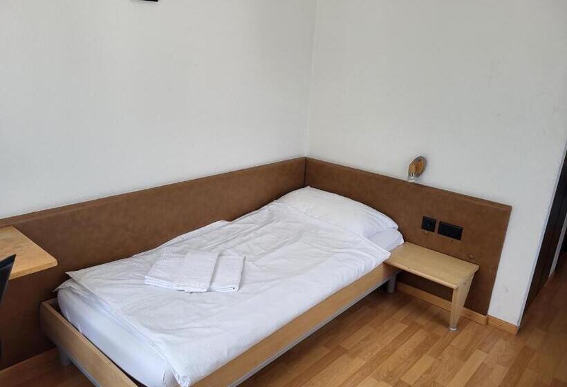 Hotel Stadthof Glarus