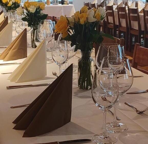 Hotel Stadthof Glarus