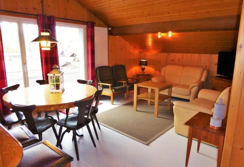 Отель Tell And Apartments