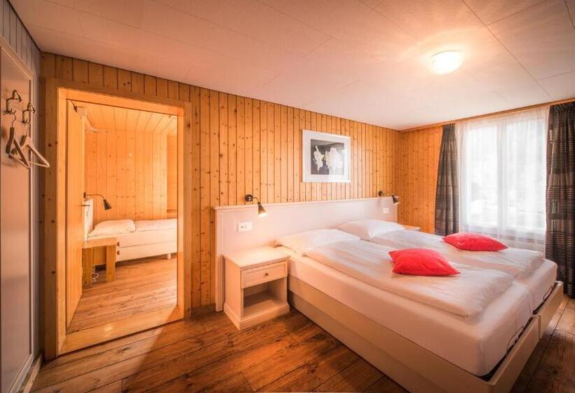 Отель Tell And Apartments