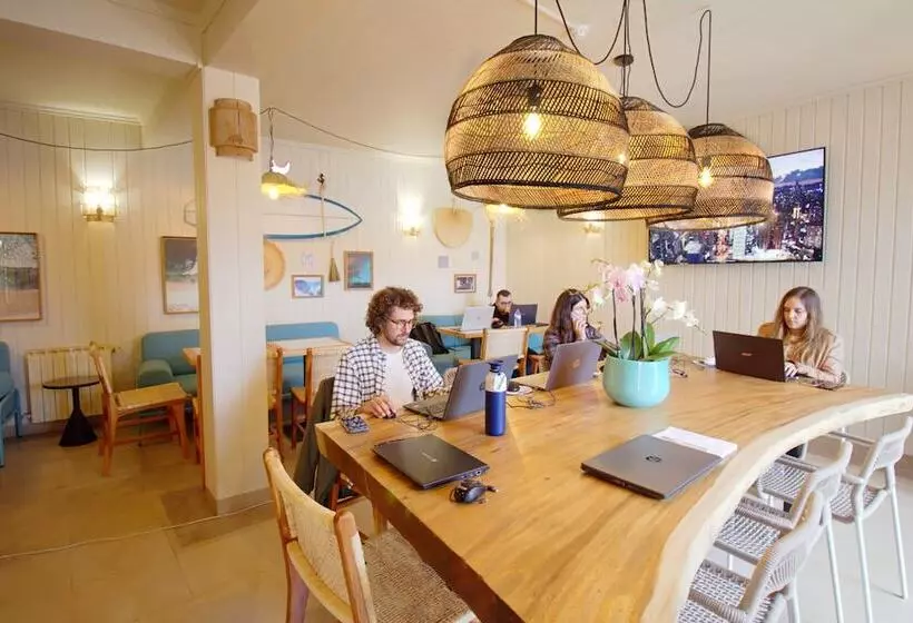 Hotelli Wot Sintra Ocean