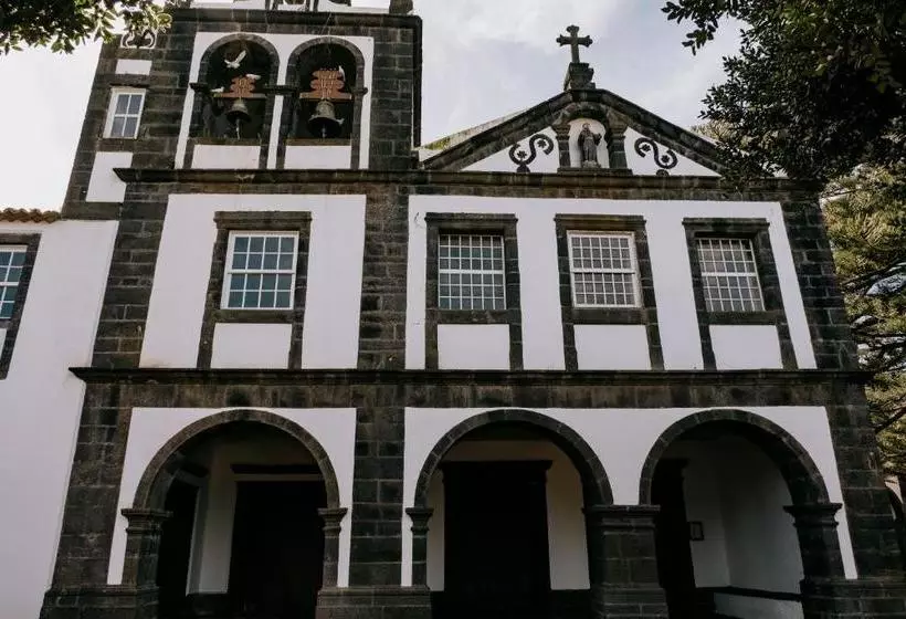 Azores Youth Hostels   Pico