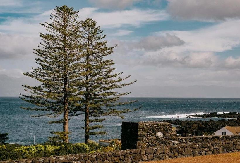 Azores Youth Hostels   Pico