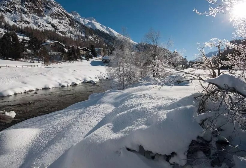 Pontresina Youth Hostel