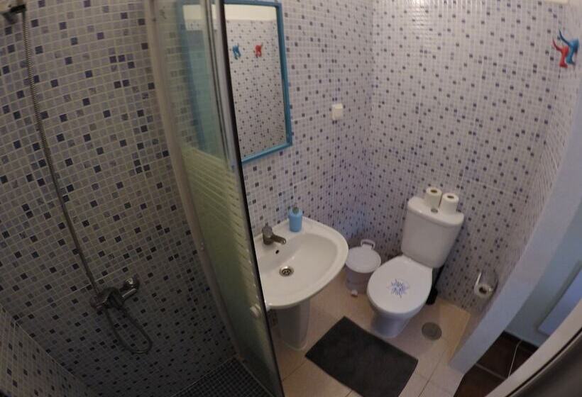 Supertubos Beach Hostel