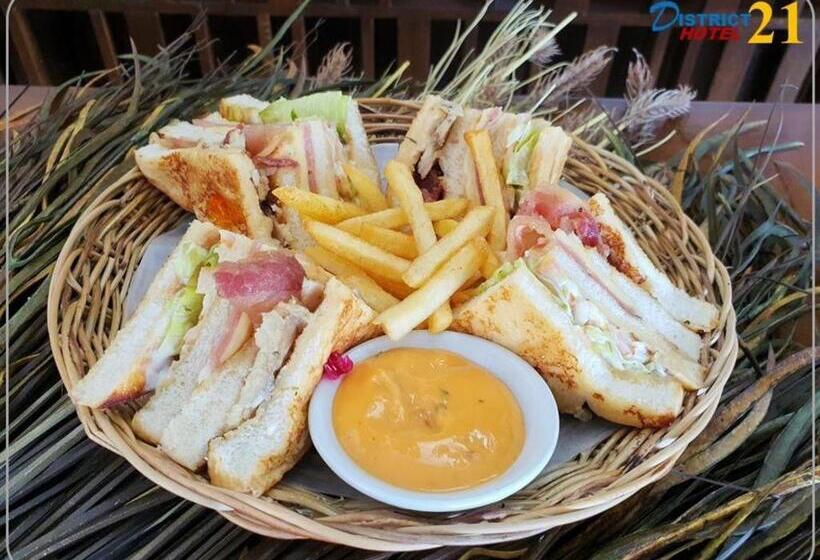 ホテル District 21