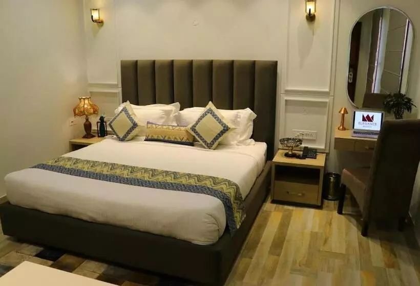 ホテル Elegance Regency