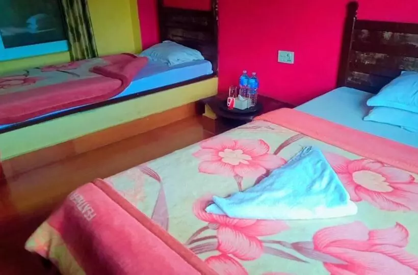 هتل Holidays Inn   A Family Running Guest House