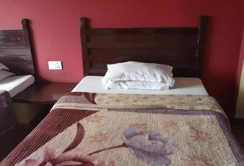 هتل Holidays Inn   A Family Running Guest House