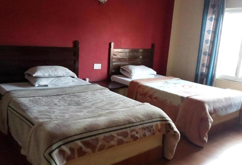 호텔 Holidays Inn   A Family Running Guest House