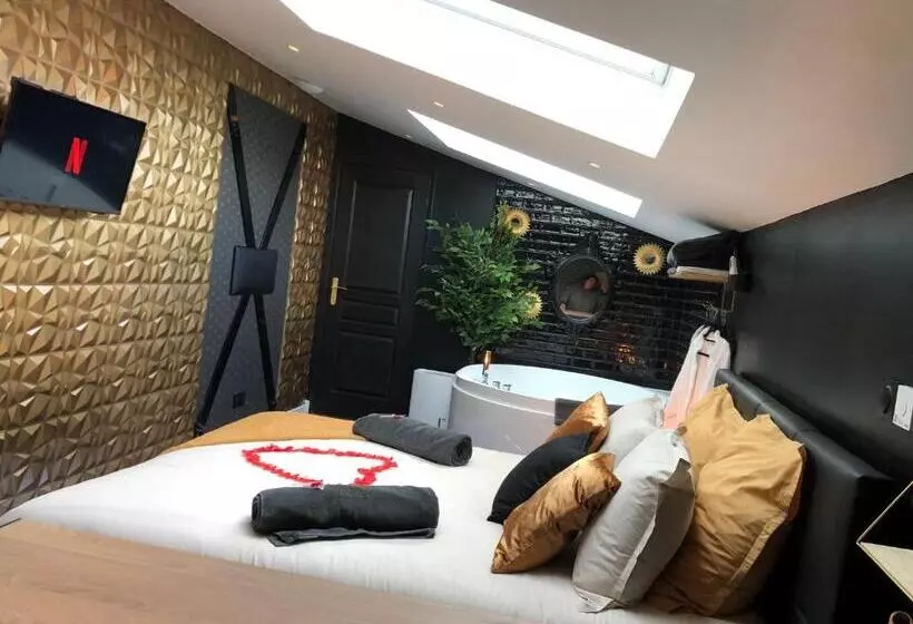 Hotelli Playroom Et Nuit Insolite