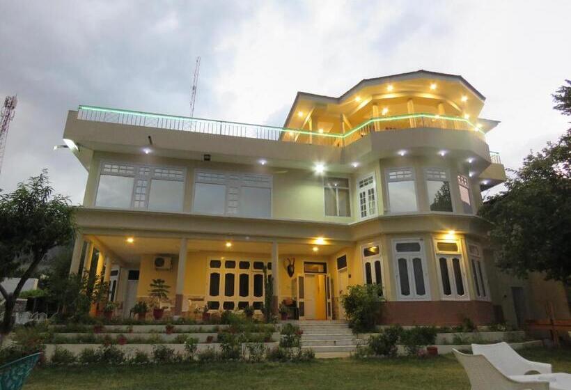 Legendary Hotel Chitral