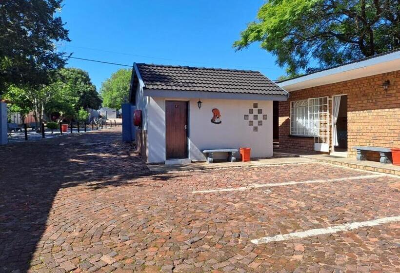 Pension (Hôtel basse catégorie) Sleep  N Go Guesthouse