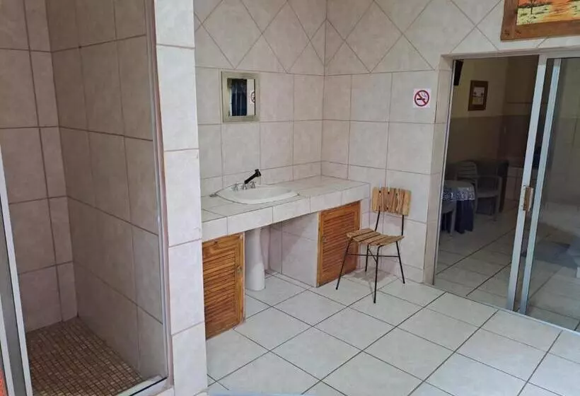 ペンション Sleep  N Go Guesthouse