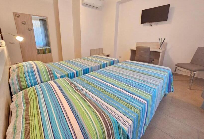 بنسيون Terrazza Vista Lago