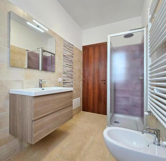 بنسيون Terrazza Vista Lago