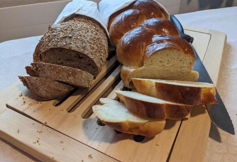 Bed and Breakfast 22 – Zimmer & Zmorge