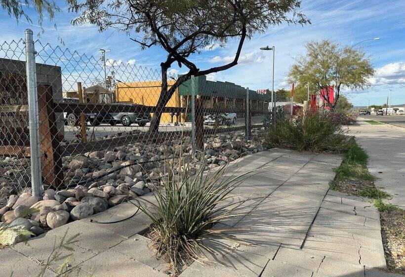 Мотель Zee Garden