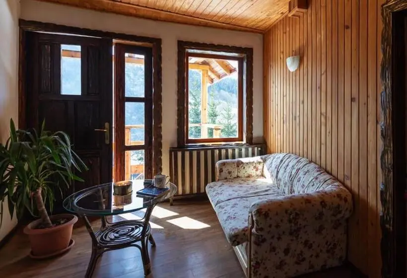 ペンション Casa Valasoaia