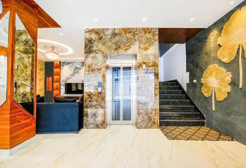 Fabhotel Rolt