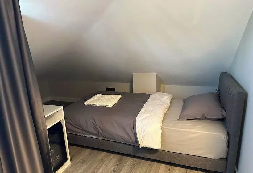 ホテル Aslan Airport