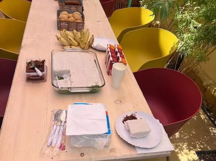 Hello Airport Hotel, Katunayaka