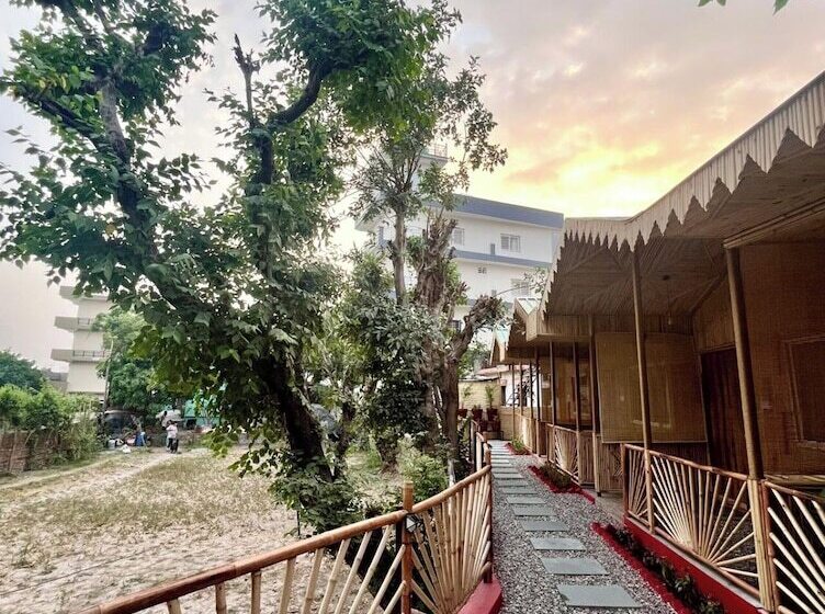 فندق Bamboo Garden Cottages And Cafe
