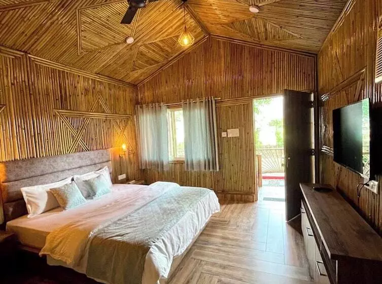 ホテル Bamboo Garden Cottages And Cafe