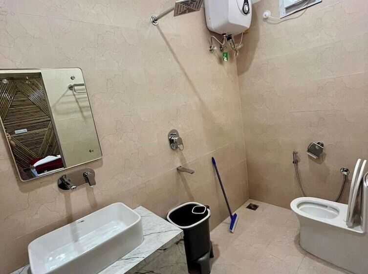 فندق Bamboo Garden Cottages And Cafe