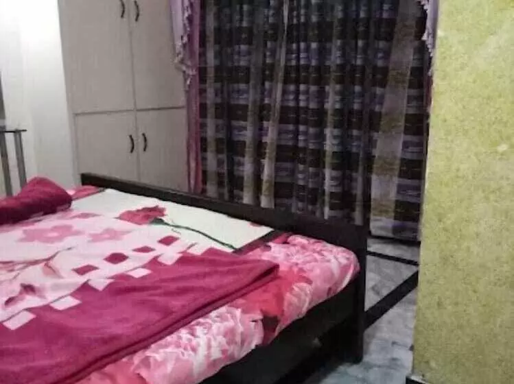 هتل Jalwa Residential