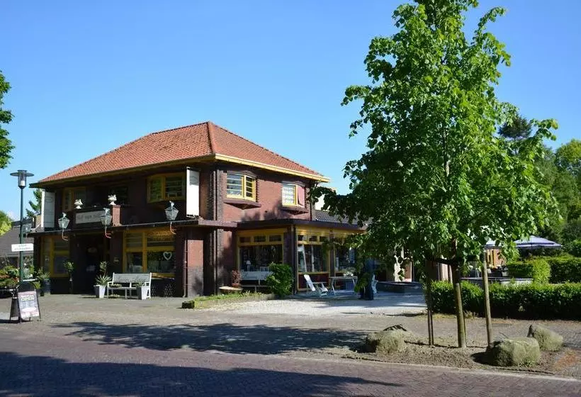 Aamiaismajoitus (B&B) Hof Van Sellingen