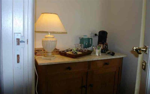 تختخواب و صبحانه Logement Brocante