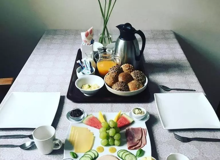 تختخواب و صبحانه Pluweel