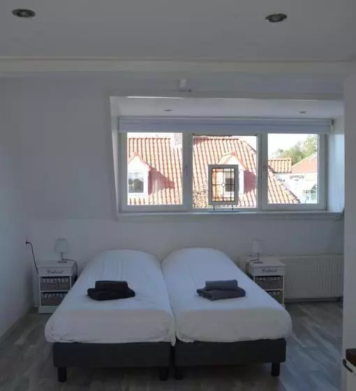 Aamiaismajoitus (B&B) T Laege Uus