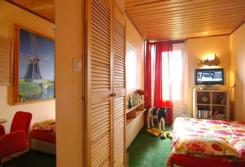 Bed And Breakfast Tulip Gallery