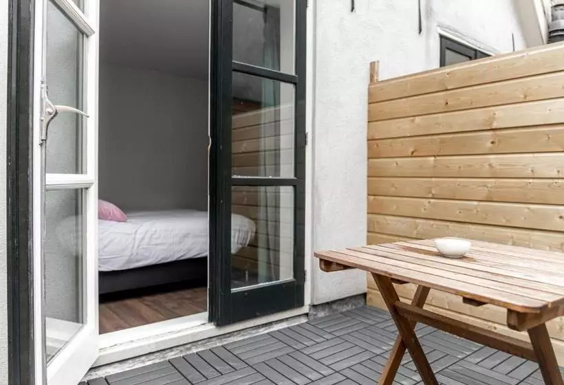 تختخواب و صبحانه 1001 Nights Boutique Lofts