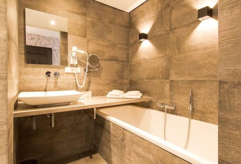 ホテル De Roode Schuur