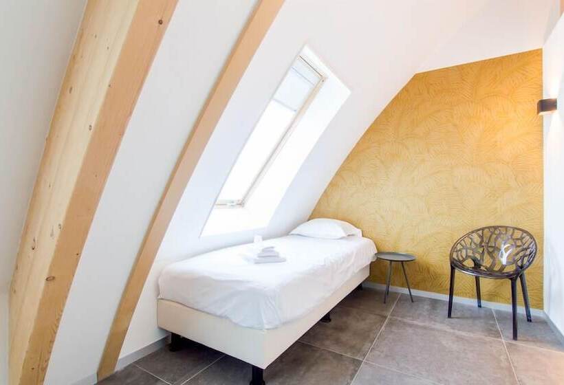 ホテル De Roode Schuur