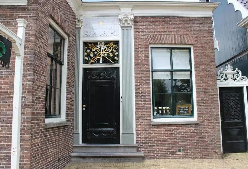 ホテル Stay Overnight At Windmill Village Zaanse Schans   Amsterdam